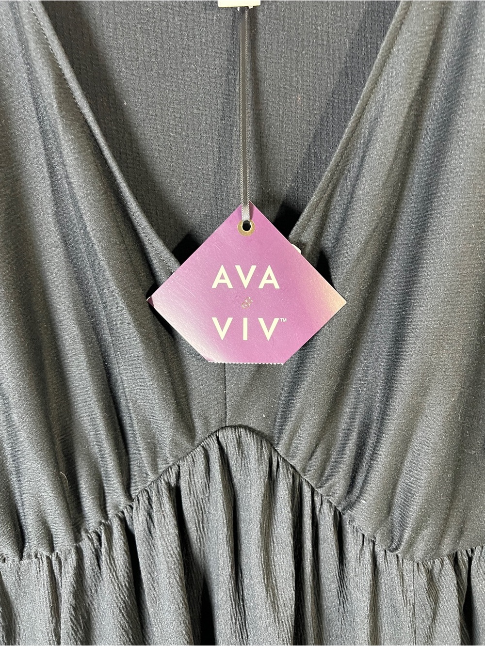 Ava & Viv Black V-Neck Gathered Waist Midi Dress - Picture 3 of 8